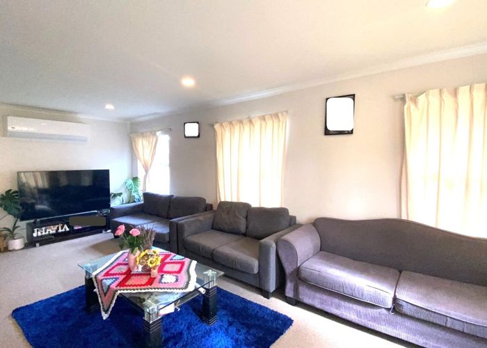  at 4 Montanez Drive, Flat Bush, Manukau City, Auckland