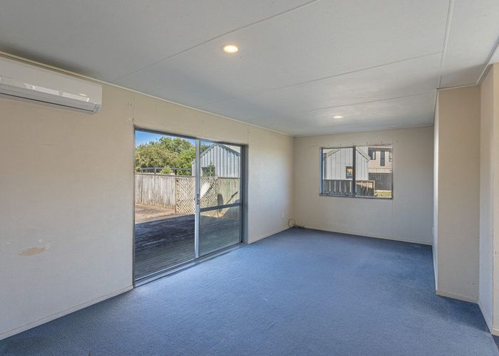  at 14 Scott Avenue, Otaki Beach, Otaki