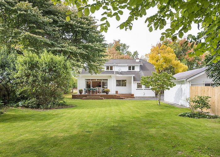 Free property data for 11 Elmira Avenue, Hokowhitu, Palmerston North