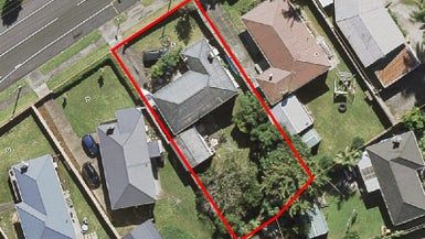  at 5 Mountain Road, Mangere Bridge, Auckland