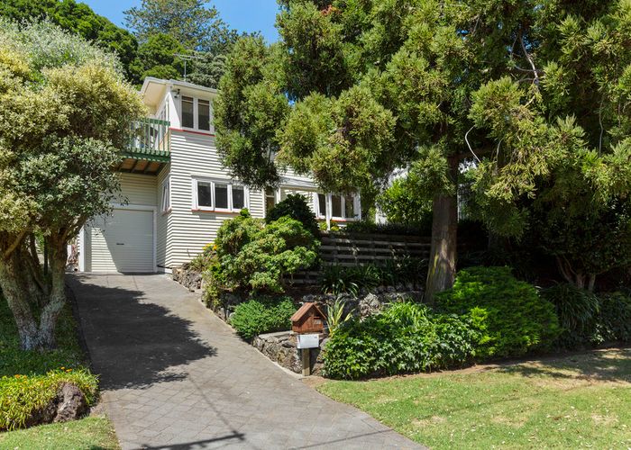  at 3 Budock Road, Hillsborough, Auckland