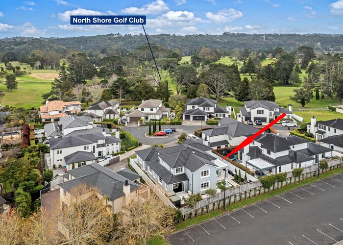  at 16 St Andrews Way, Albany, Auckland