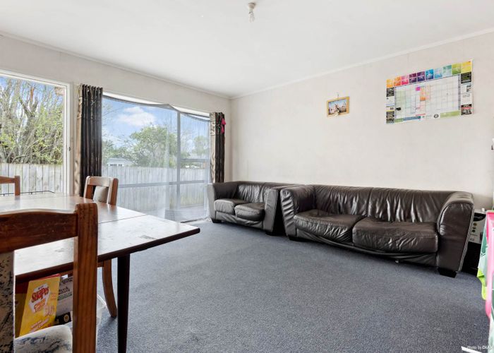  at 12/79 Glendale Road, Glen Eden, Auckland