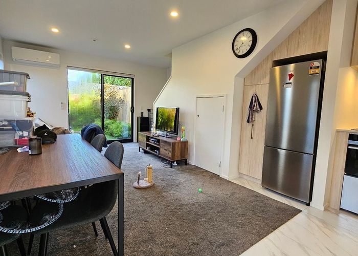  at 11/10 Fathom Place, Te Atatu Peninsula, Waitakere City, Auckland