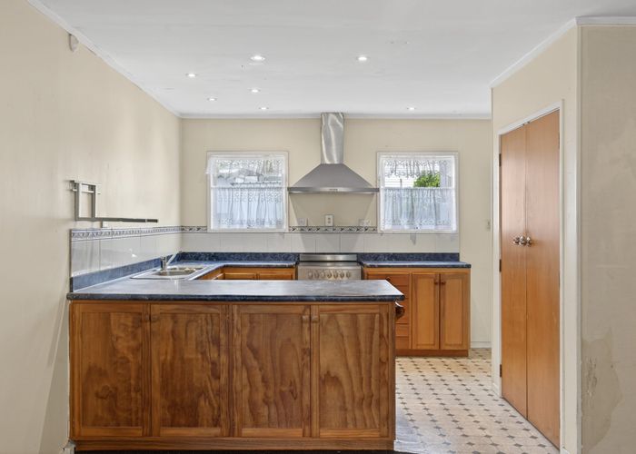  at 303 Don Buck Road, Massey, Waitakere City, Auckland