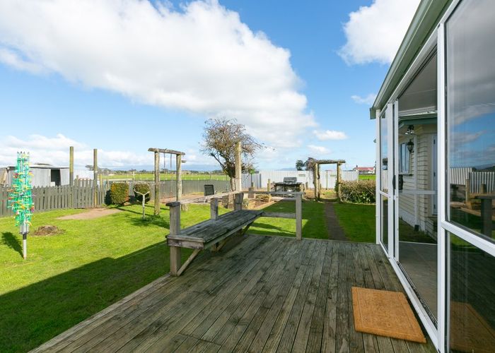  at 1350 Devon Road, Brixton, Waitara