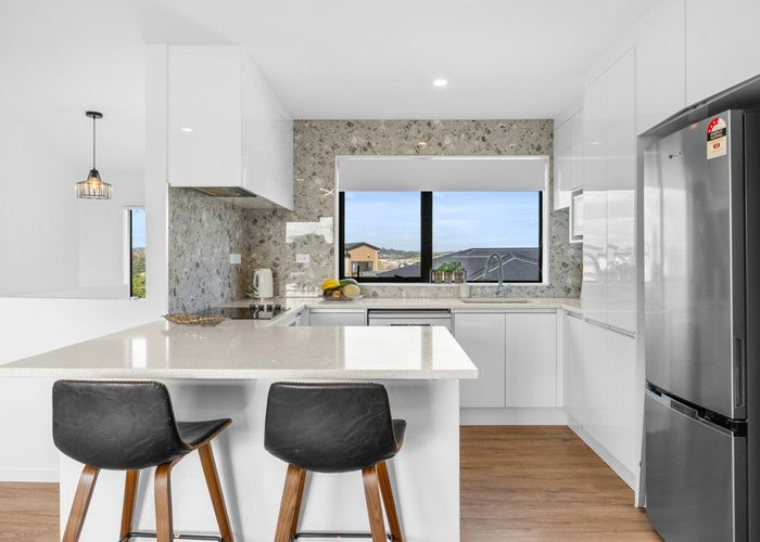  at 5A Te Anau Place, Pakuranga Heights, Manukau City, Auckland