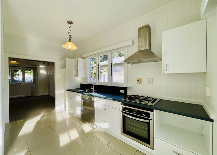  at 60 Aroha Avenue, Sandringham, Auckland City, Auckland