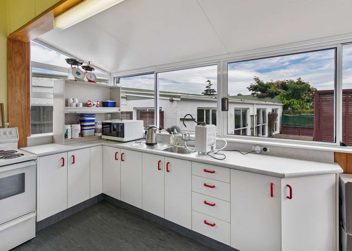  at 137 Raleigh Street, Brixton, Waitara