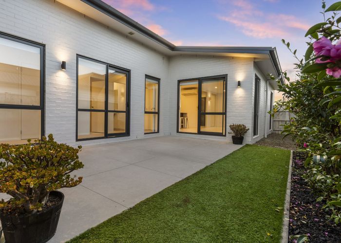  at 76 Te Napi Drive, Conifer Grove, Papakura, Auckland