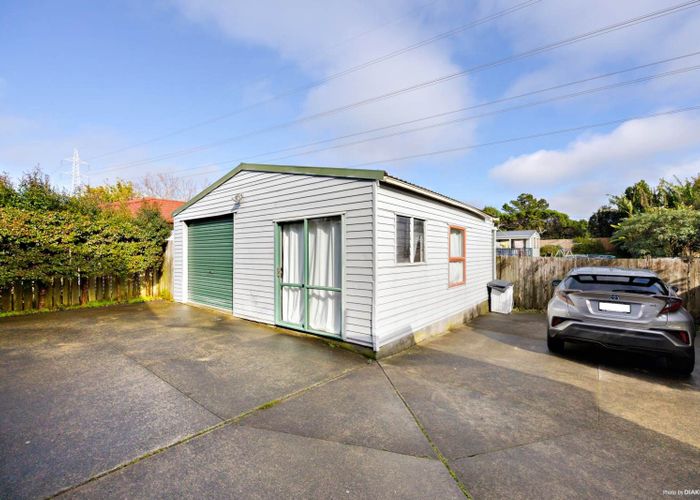  at 21 McLennan Road, Mount Wellington, Auckland City, Auckland