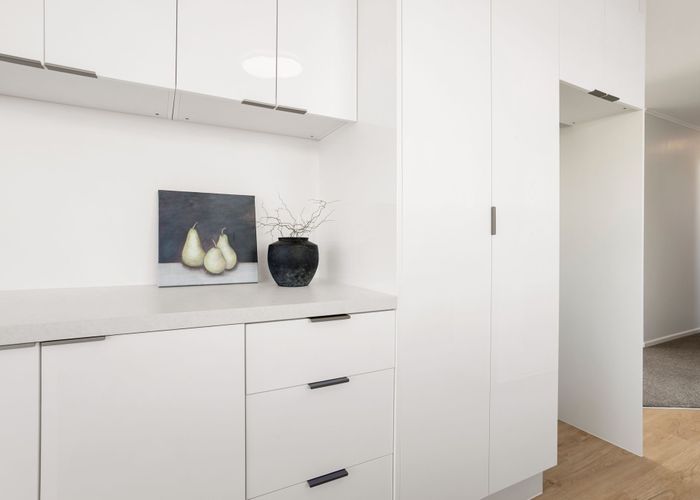  at 2 Bowen Place, Saint Andrews, Hamilton, Waikato