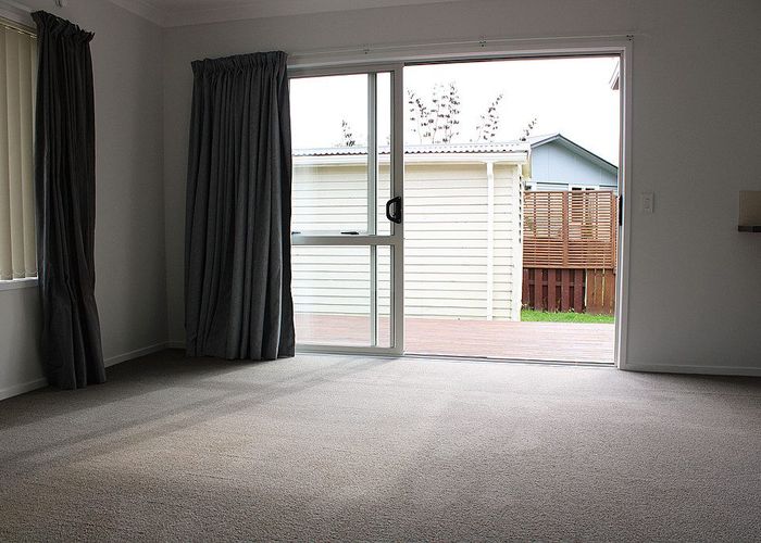  at 15b Cleveland Street, Bader, Hamilton, Waikato