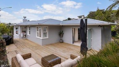  at 58 Batchelor Street, Newlands, Wellington