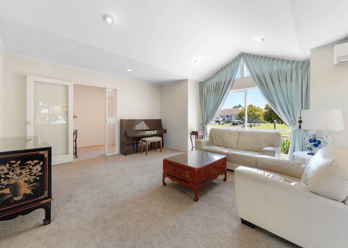  at 18 Amberwood Drive, Northpark, Manukau City, Auckland