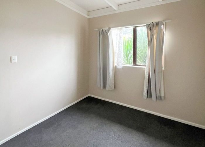  at 20B Thornlow Street, Glendene, Waitakere City, Auckland