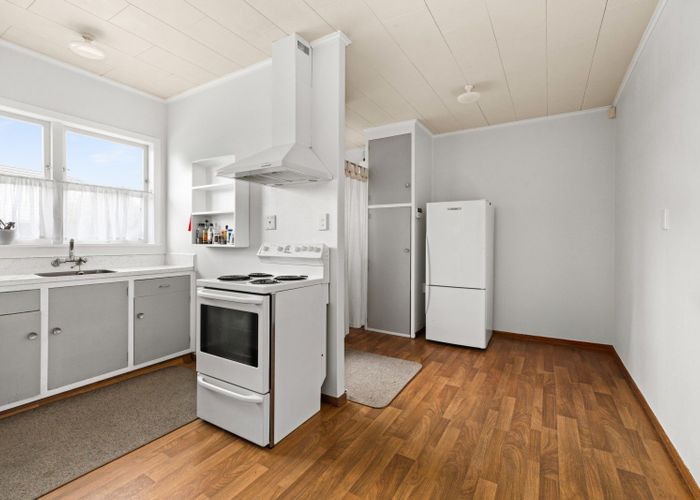  at 2/210A Grove RD, Mayfair, Hastings
