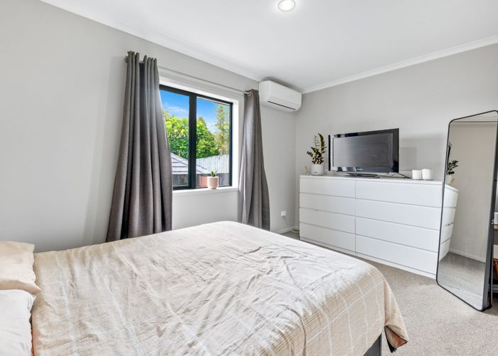  at 5A Nielsen Place, Massey, Auckland