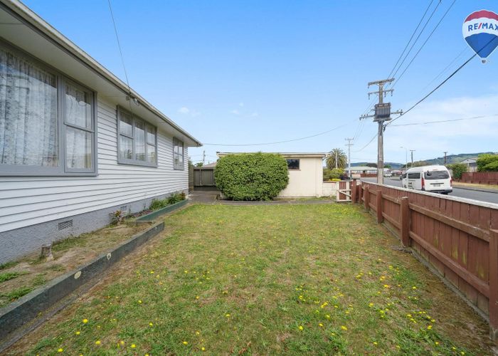  at 4 Benge Crescent, Clouston Park, Upper Hutt, Wellington