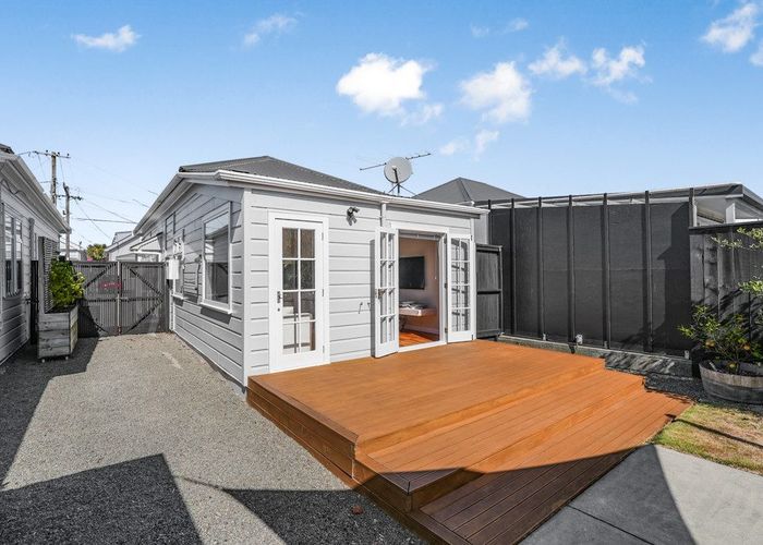  at 9 Beach Street, Petone, Lower Hutt, Wellington