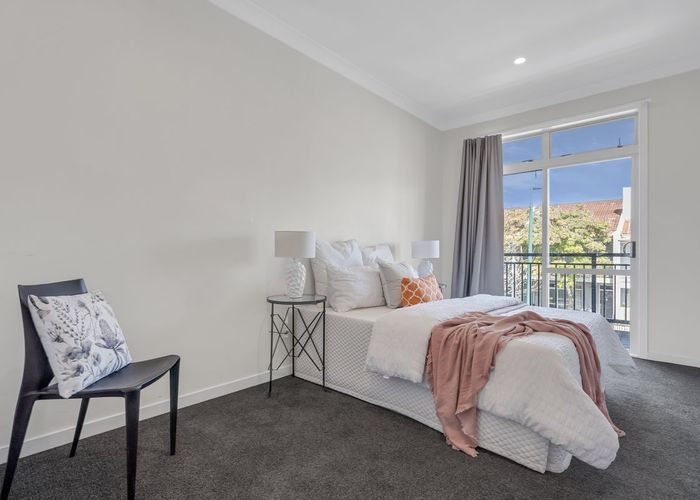  at 2/44 Carlos Drive, Flat Bush, Auckland