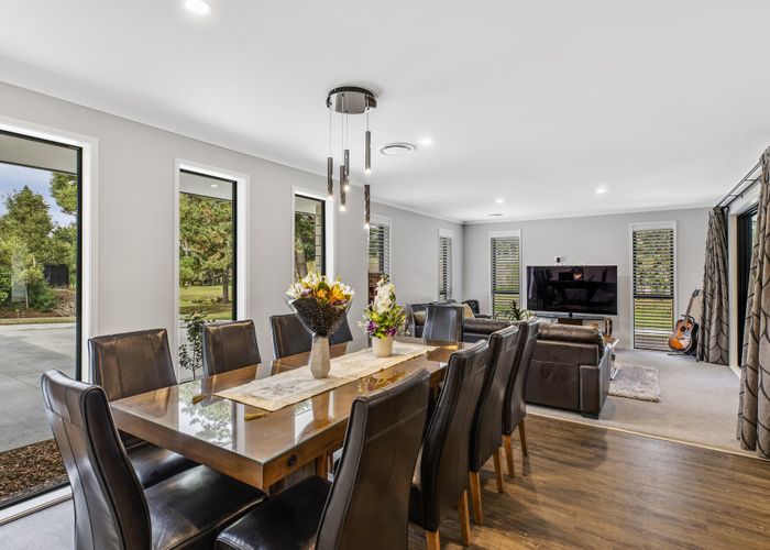  at 11 Meadowbrook Place, Buckland, Pukekohe