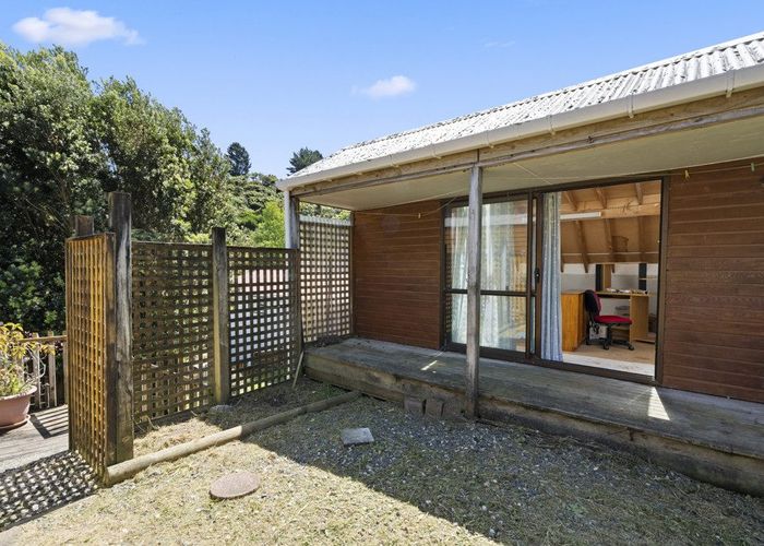  at 2/50 Viewmont Drive, Harbour View, Lower Hutt