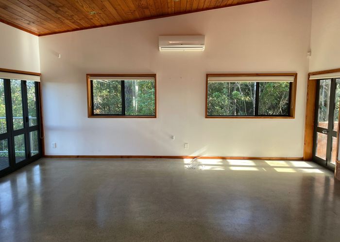  at 39 Upper Harbour Drive, Greenhithe, North Shore City, Auckland