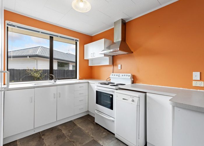  at 2/27 Vickerys Road, Wigram, Christchurch