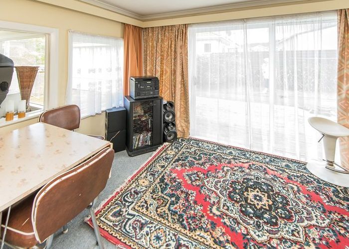  at 64 Great North Road, Saint Johns Hill, Whanganui