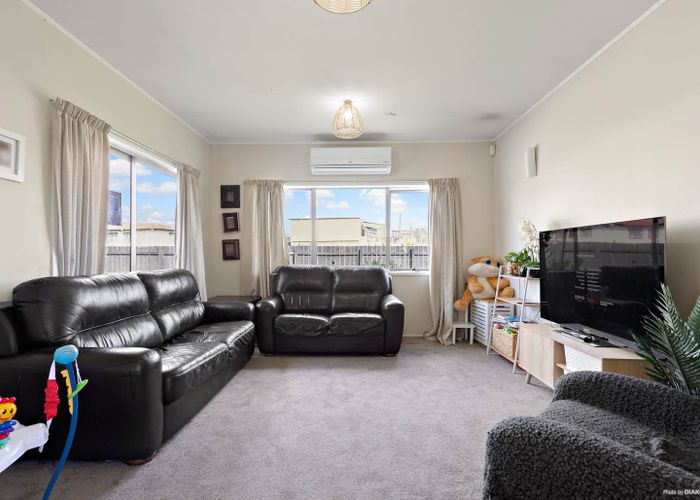  at 46 Wickman Way, Mangere East, Auckland