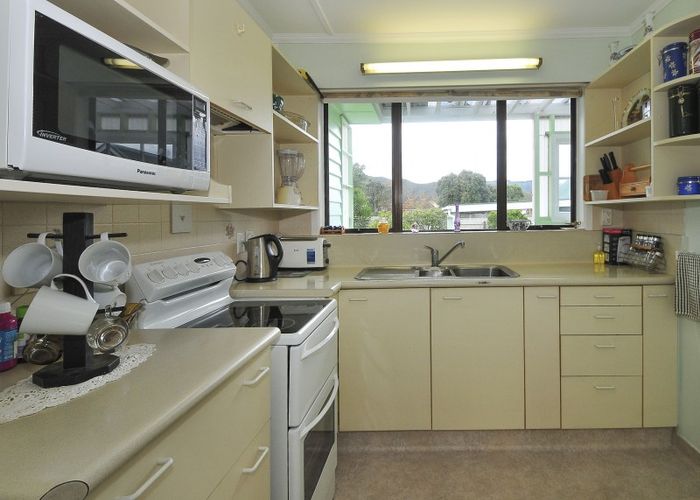  at 10 Reynolds Street, Taita, Lower Hutt