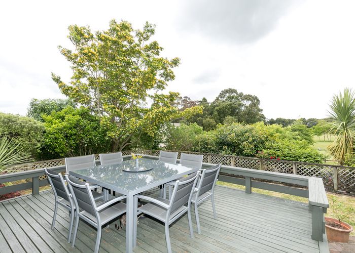  at 30 Lansdowne Crescent, Glenview, Hamilton