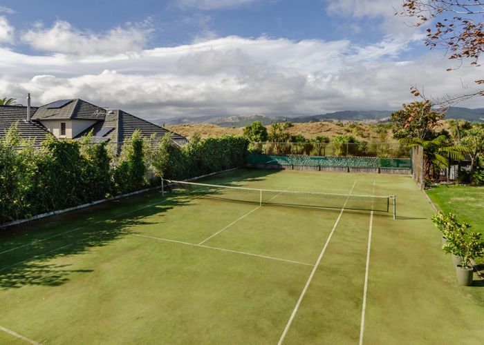  at 32 Golf Road, Paraparaumu Beach, Paraparaumu