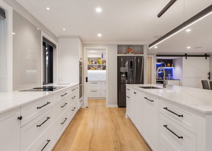  at 7 Glandovey Road, Fendalton, Christchurch City, Canterbury