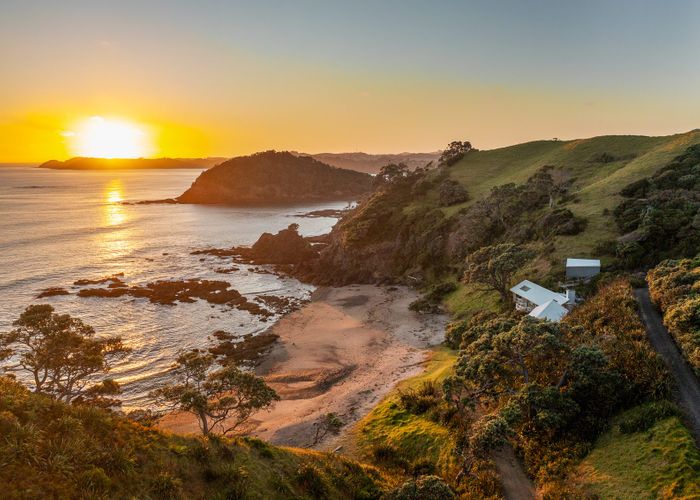  at 350 McAuslin Road, Whananaki, Whangarei, Northland