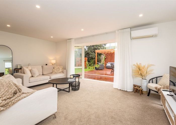  at 20 Wendy Place, Heathcote, Christchurch City, Canterbury