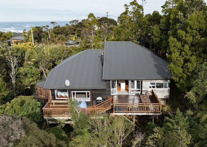  at 156 Piha Road, Piha, Waitakere City, Auckland