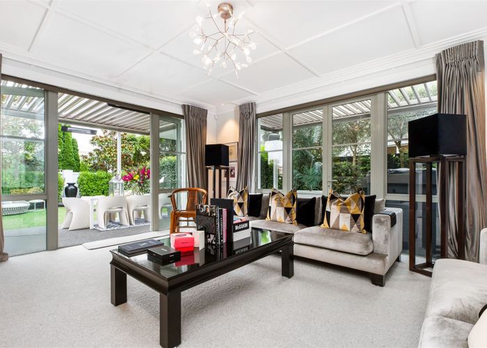  at 6 Wairarapa Terrace, Merivale, Christchurch