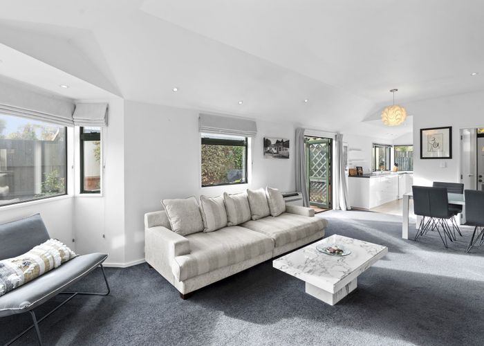  at 6a St Leonards Square, Sumner, Christchurch City, Canterbury