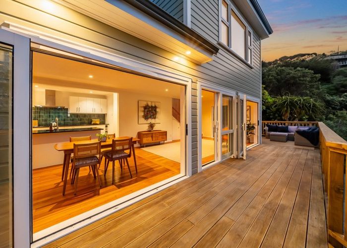  at 84 Paremata Road, Paremata, Porirua