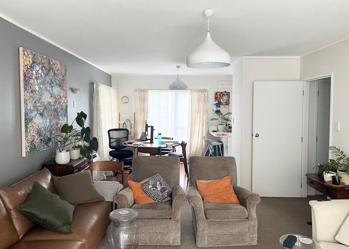  at 2/26 Patteson Avenue, Mission Bay, Auckland