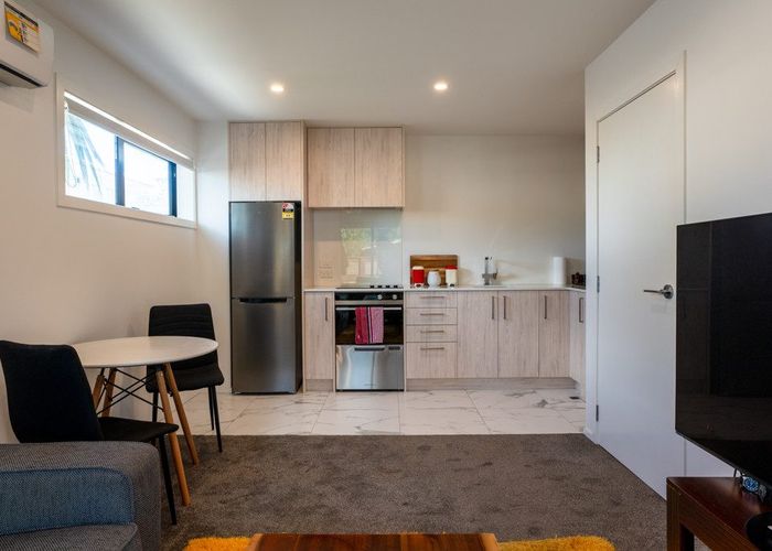  at 2/83 Vodanovich Road, Te Atatu South, Waitakere City, Auckland
