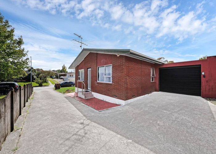  at 1/7 Ballater Place, Highland Park, Manukau City, Auckland