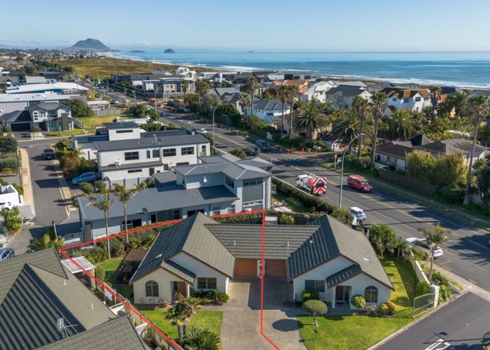  at 2/200 Papamoa Beach Road, Papamoa Beach, Papamoa