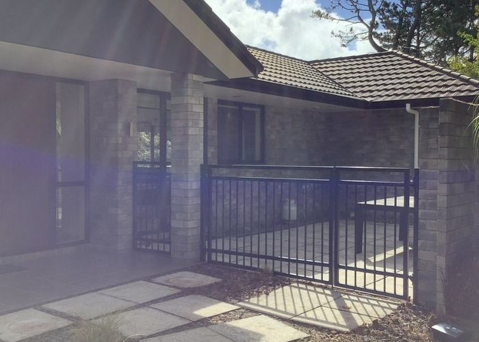  at 52 Potter Road, Albany