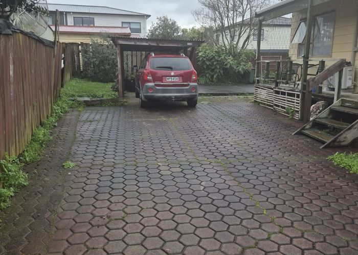  at 2/5A Camp Road, Mount Wellington, Auckland City, Auckland