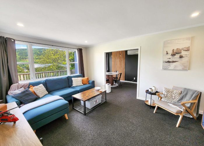  at 16 Manor Drive, Stokes Valley, Lower Hutt