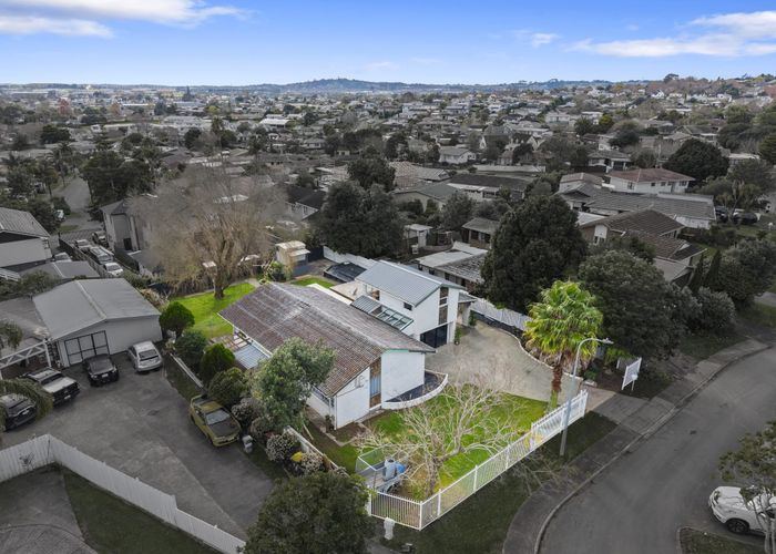  at 9 Ultima Place, Clover Park, Manukau City, Auckland