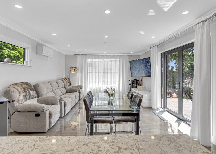  at 172 Avonhead Road, Avonhead, Christchurch